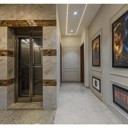 Mountain Glory 8Bhk By Tensorstays, Pool & Theater-3